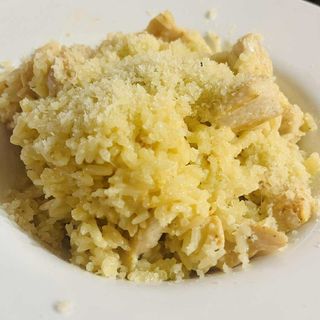 Ризото с пилешко месо (450гр)