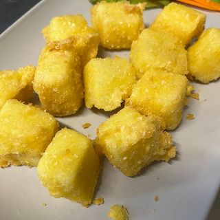 Кашкавалени хапки с картофено пюре (300гр)