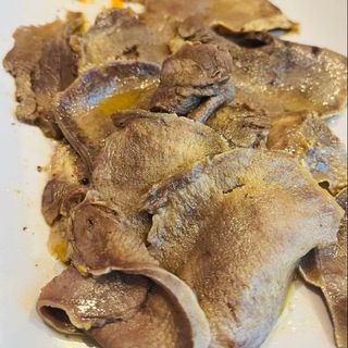 Телешки език с масло (200гр)