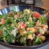 Салата с киноа ,,Хепи"