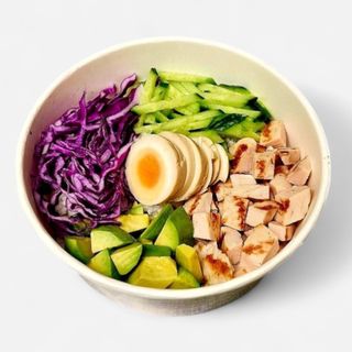 Поке с пиле и яйце 500г