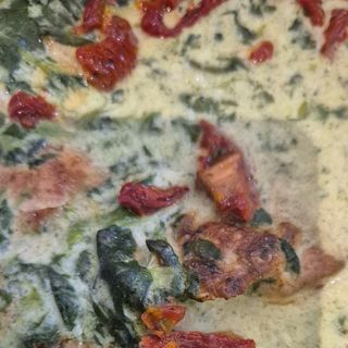 Пилешко филе със сушен домат (400г)