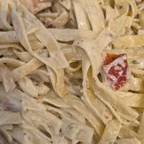 ПАСТА С ПИЛЕ И СУШЕН ДОМАТ