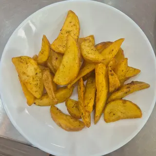 Домашни пържени картофки (300г)