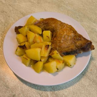 Пиле с картофи