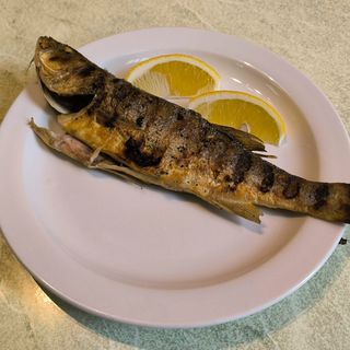 Лаврак на скара (200-300г)