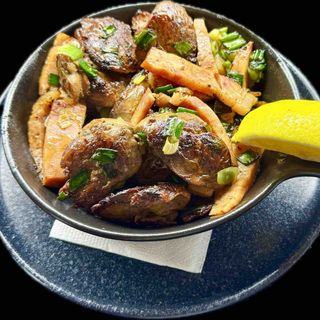 Пилешки дробчета бекон и пресен лук(250г)