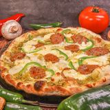 Пица Домашен суджук и бри (38см)