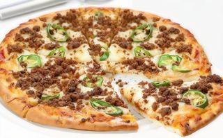 Пица Телешко с халапеньо (30см)