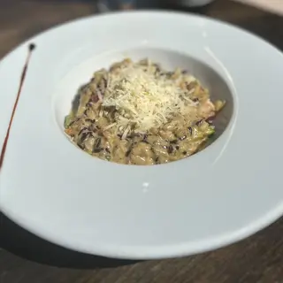 РИЗОТО С МОРСКИ ДАРОВЕ  