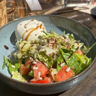 САЛАТА БУРАТА