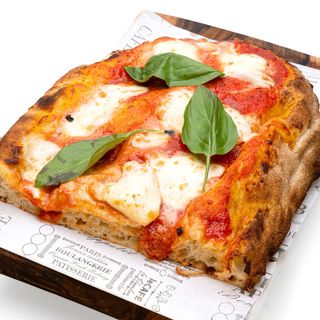 Фамилна пица Романа Маргарита