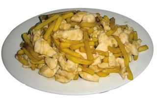 54 Пилешко с пържени картофи