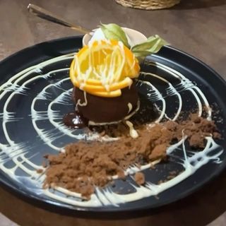 Шоколадово суфле с ванилов сладолед (150гр)