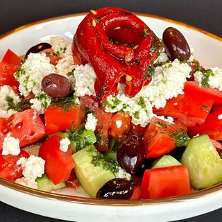 Домашна салата (400г)