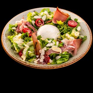 МИКС ЗЕЛЕНИ САЛАТИ С ПРОШУТО И БУРАТА