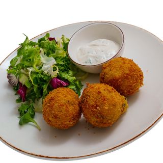 Кюфтета от Киноа с Моцарела