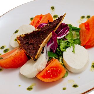 Салата Капрезе (350г)