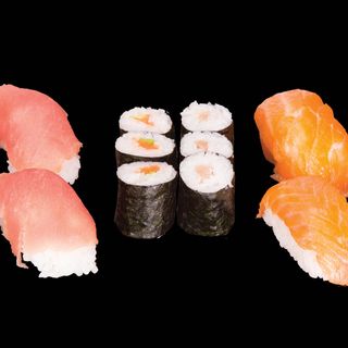 НОВО Нигири Сет (14бр - 374г)