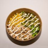 Салата с печено месце