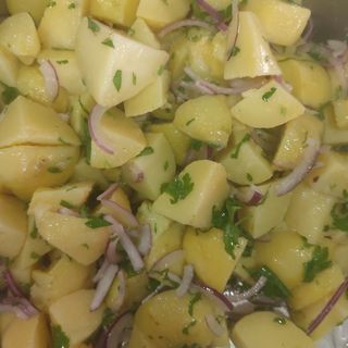 Картофена салата 100 грама