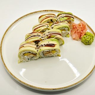 Nori Rolls с хрупкаво пиле, манго и авокадо