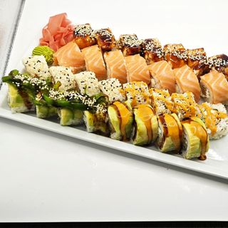 Спешъл суши сет(32бр)