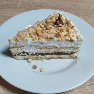 Бисквитена торта