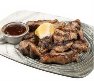 Ребърца с домашен барбекю сос (350г)