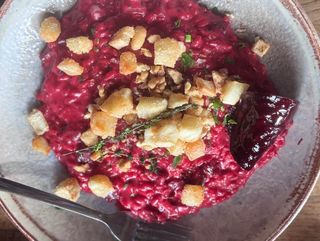 Розово ризото с цвекло