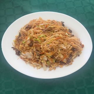 1755.Оризови спагети със телешко зеленчуци  и яйца