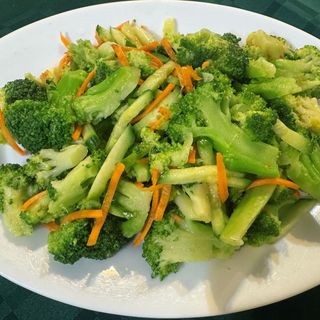 61А.Салата от броколи (400г)