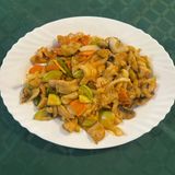 123.Пилешко с гъби печурки и зеленчуци (800г)