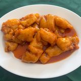 169.Панирана риба в сладко кисел сос (600г)