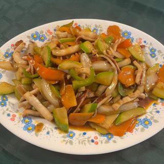 170.Пържени калмари със зеленчуци (700г)