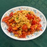 193.Пържени яйца с домати и лук (700г