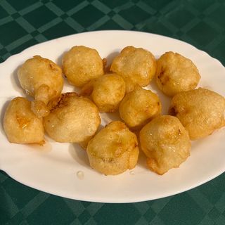 202.Панирана ябълка с мед (100г)