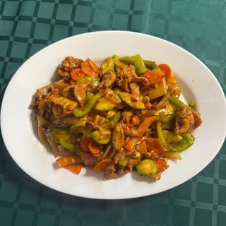 89Свинско в кисело-сладък-люто солен сос и зеленчуци(800г)