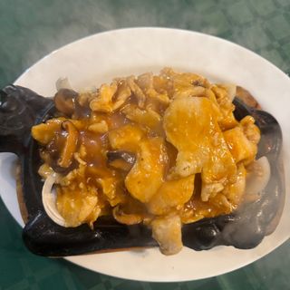 130.Пилешко бяло месо в керамична керемида (500г)