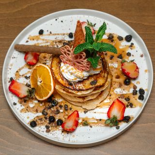 American pancakes with Toffee cream and banana