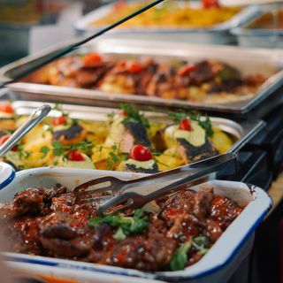 Пилешко филе със сос Алфредо и картофено пюре