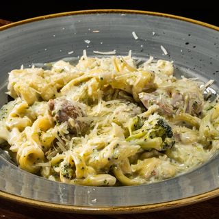 Прясна паста с пиле и броколи /400г/