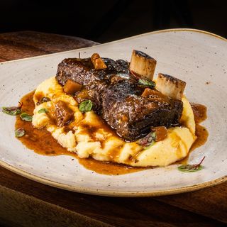 Бавно готвени телешки ребра /400 г/