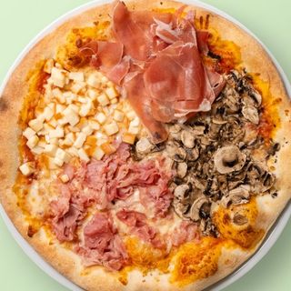 Пица Куатро стаджони