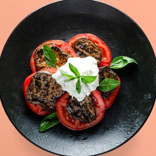 Салата Маринован патладжан и Страчатела(350г)