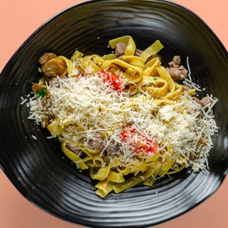 Талиателе с телешко бон филе (350г)