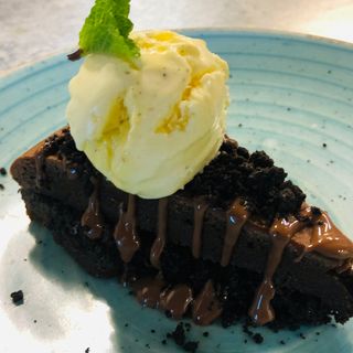 Шоколадова торта Брауни (180г)