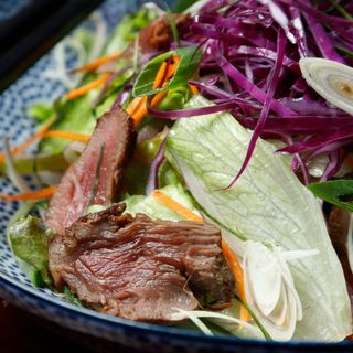 Тайландска салата с телешко (300г)