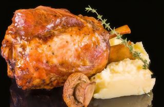 Свински джолан със сос Жу (450гр.)