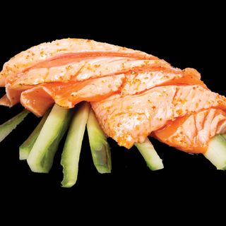 Сашими Сьомга татаки (85г)